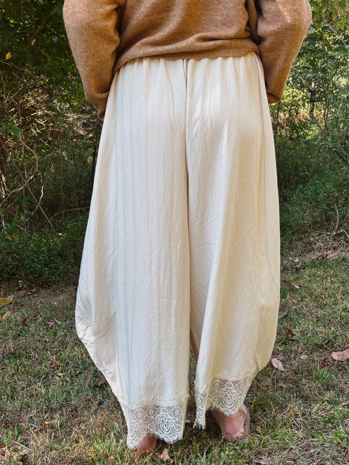 Della Lace Pants